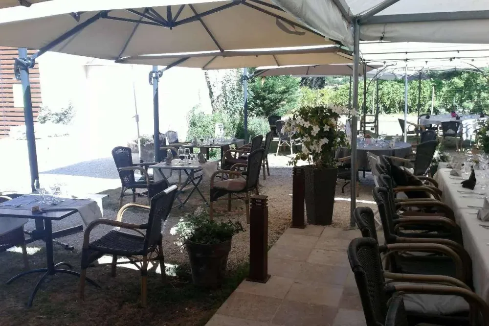 restaurant traditionnel à Villamblard